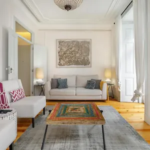 Whome Luxury In Prime Location W/ Ac, Lift & Private Patio Lisbon